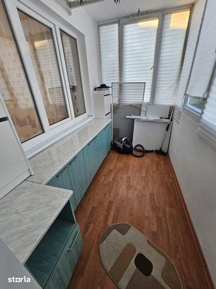 Apartament cu 3 camere decomandat în Plopilor