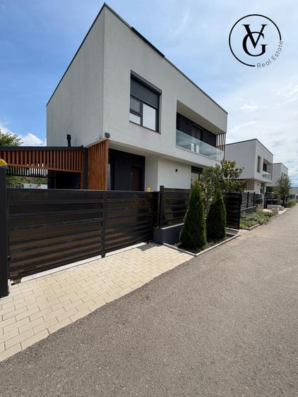 Casă individuală cu 5 camere cu Teren 400 Mp în Corbeanca