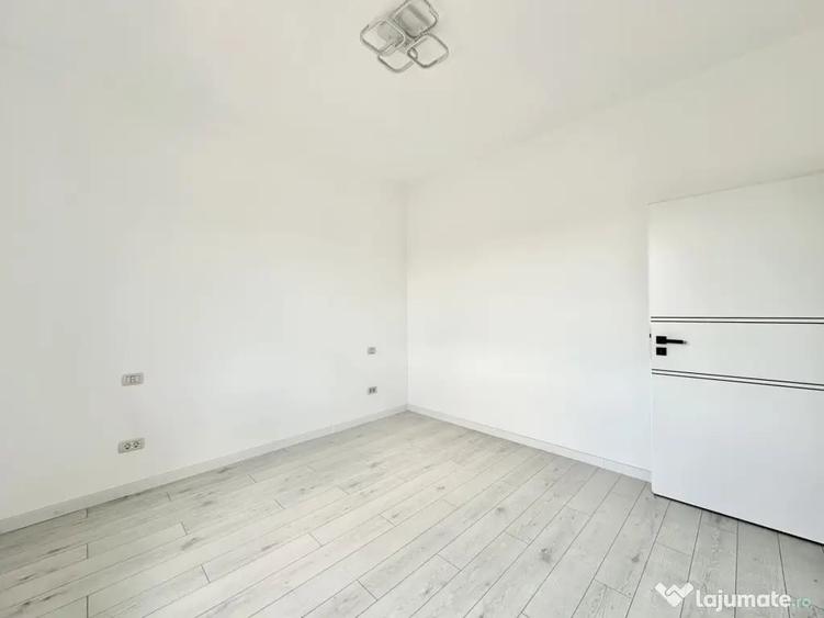 Casă cu 5 camere cu Teren 253 Mp în Giroc