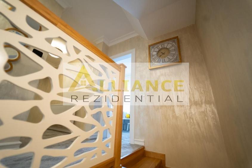Casă individuală cu 7 camere cu Canalizare în Berceni