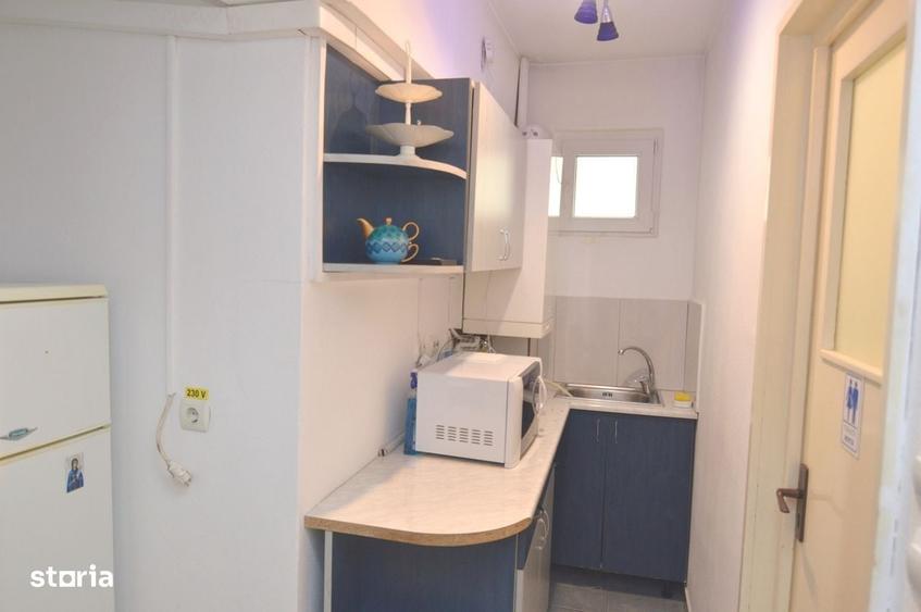 Apartament cu 3 camere în Calea Victoriei