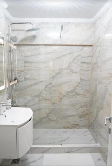 Apartament cu 3 camere decomandat în 13 Septembrie