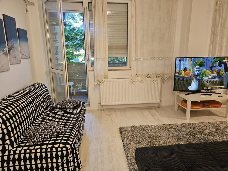 Apartament cu 2 camere semidecomandat în Central