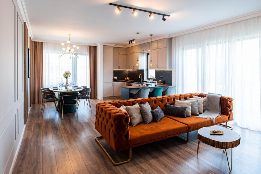 Casă cu 4 camere cu Teren 180 Mp în Central