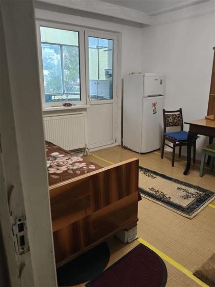 Apartament cu 2 camere semidecomandat în Viziru 1