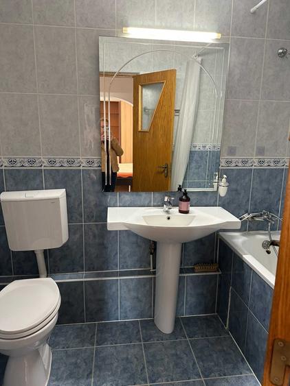 Garsonieră decomandată în Splaiul Unirii