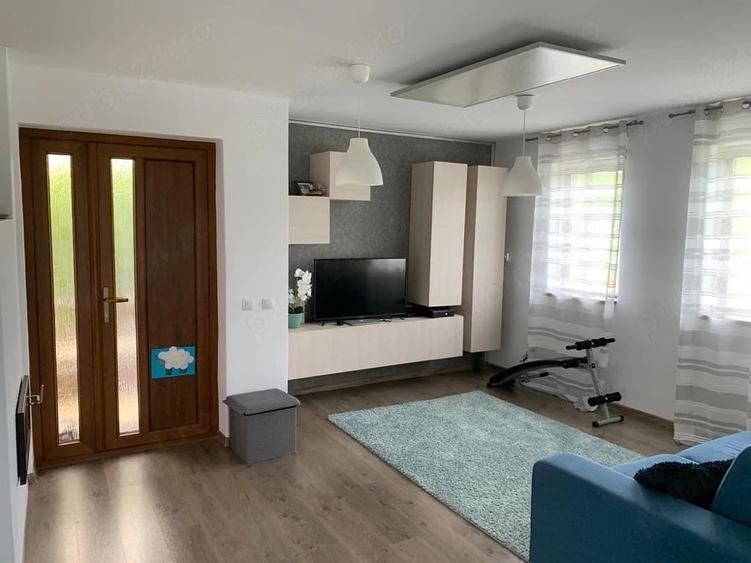 Casă cu 2 camere cu Teren 500 Mp în Florești