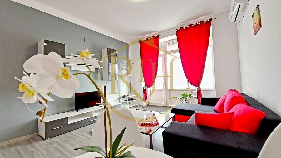 Apartament cu 2 camere semidecomandat, mobilat în Central