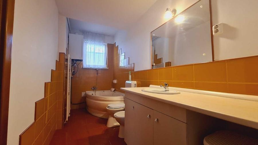 Apartament cu 2 camere decomandat în Drumul Carului