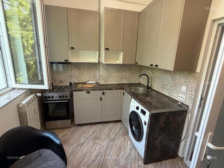 Apartament cu 2 camere decomandat, mobilat în Bucureștii Noi