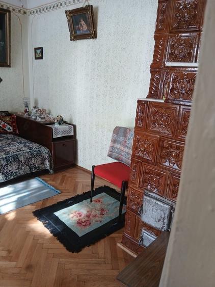 Casă cu 3 camere în Central
