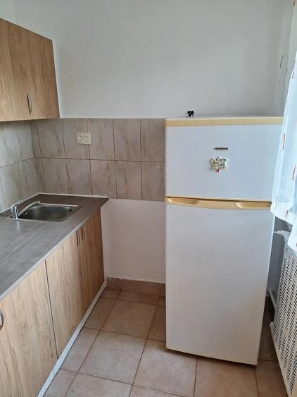 Garsonieră semidecomandată în Badea Cârțan