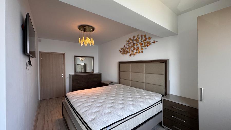 Apartament cu 3 camere decomandat în Lacul Morii