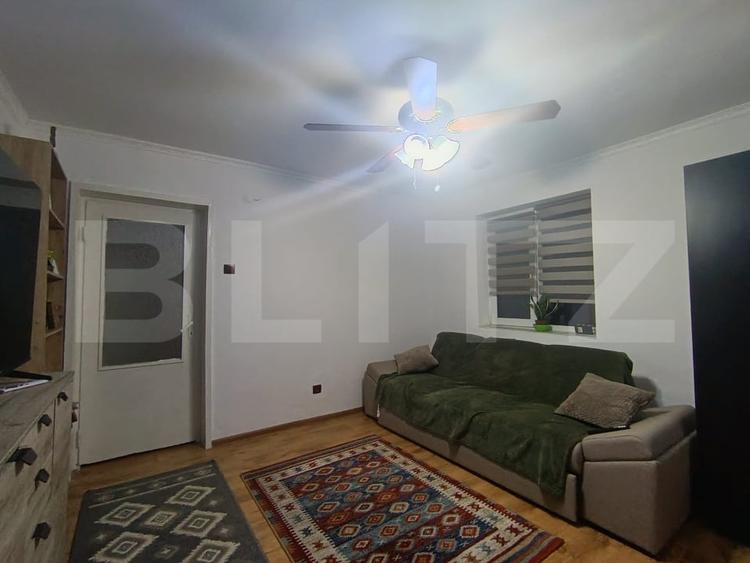 Apartament cu 2 camere semidecomandat, mobilat în Central