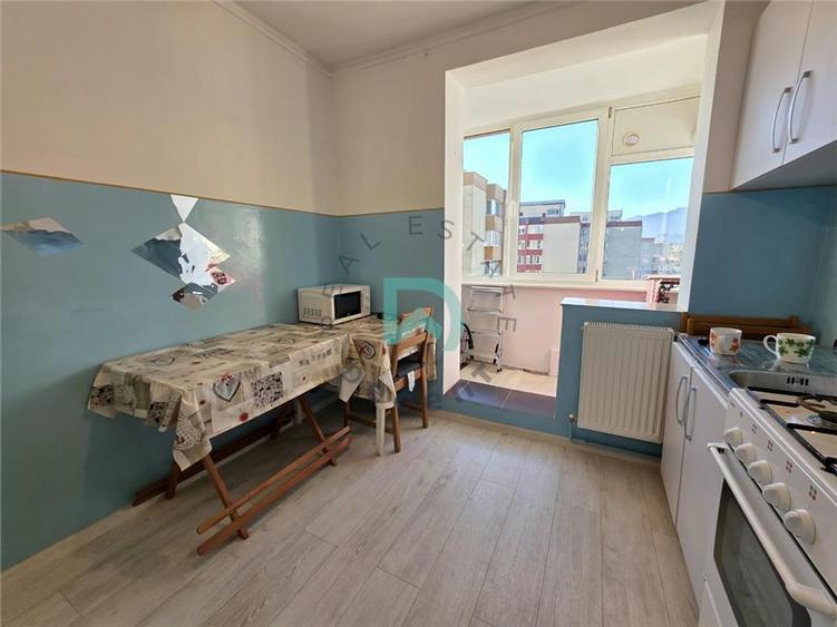 Apartament cu 2 camere semidecomandat în Vlahuță