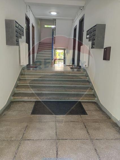 Apartament cu 2 camere semidecomandat, mobilat în Drumul Taberei