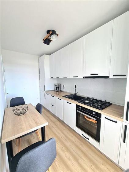 Apartament cu 2 camere semidecomandat, mobilat în Industrial Est
