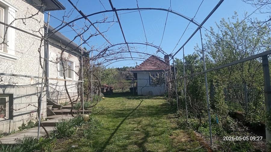 Casă cu 5 camere cu Teren 2200 Mp în Șieu