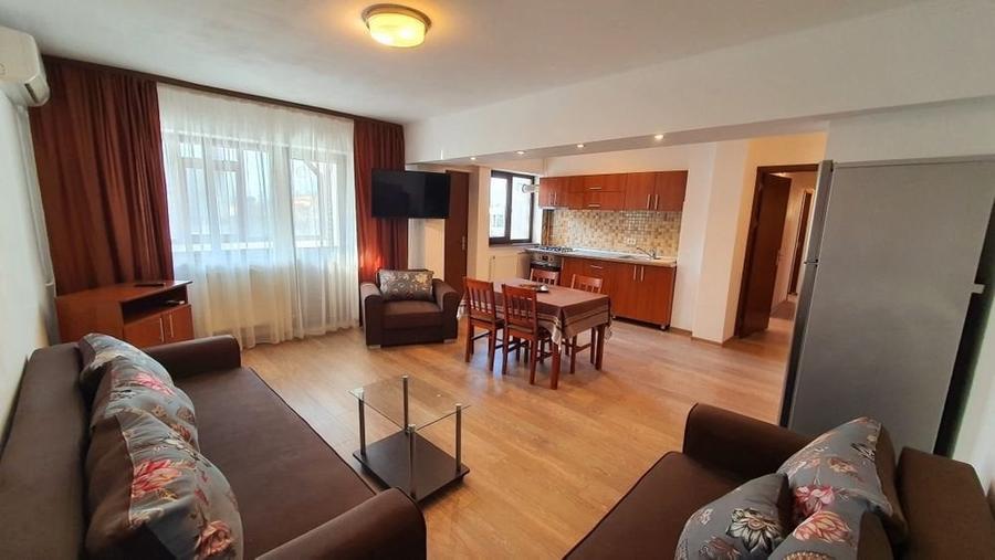Apartament cu 3 camere decomandat în Ultracentral