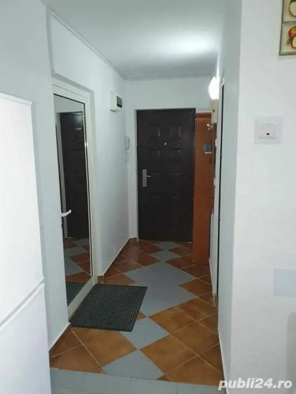 Garsonieră decomandată în Militari