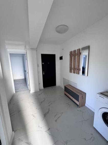 Apartament cu 2 camere semidecomandat în Vișan