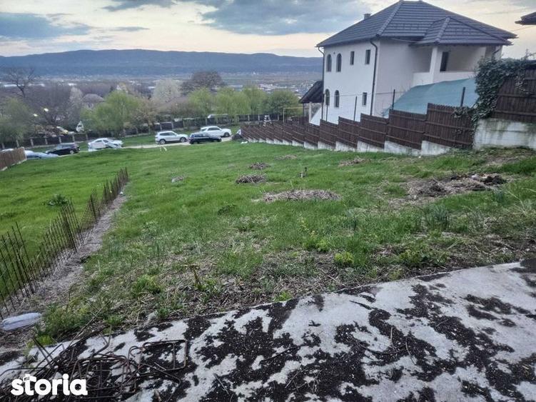 Teren de 580 mp, în Troianu