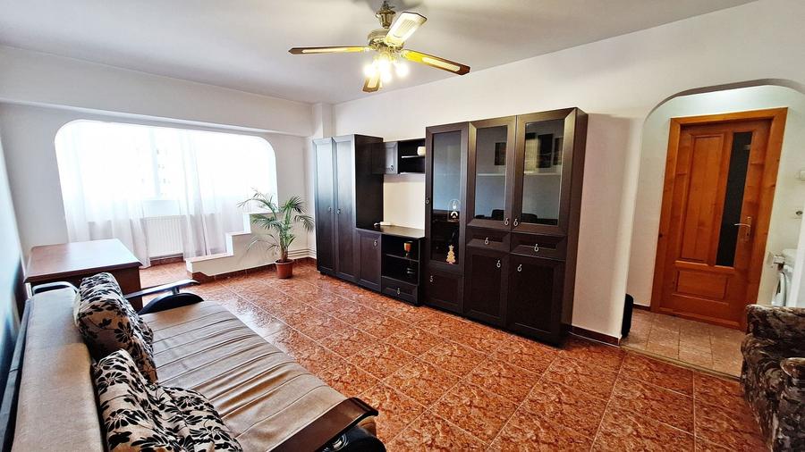 Apartament cu 2 camere semidecomandat, mobilat în Răcădău