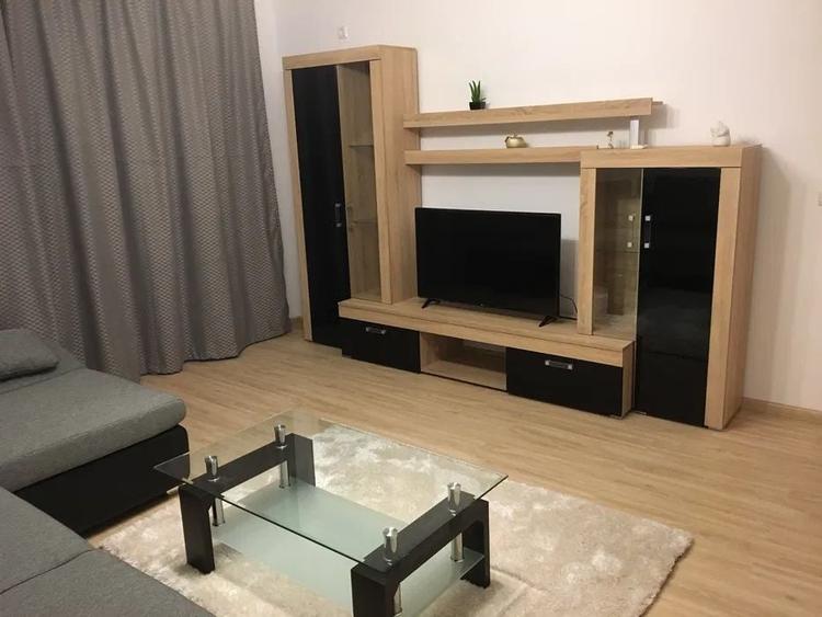 Apartament cu 2 camere decomandat, mobilat în Berceni