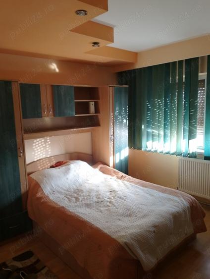 Apartament cu 3 camere decomandat în Tisău