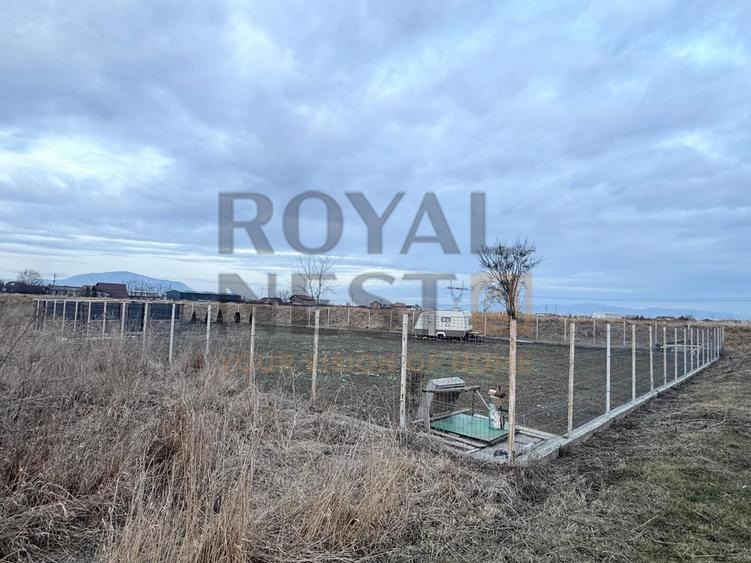 Teren agricol intravilan de 839 mp, în Stupini