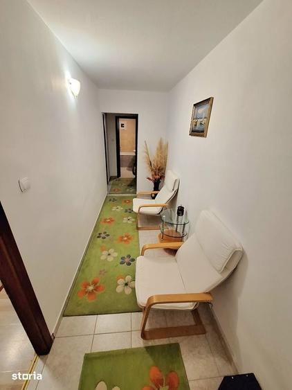 Apartament cu 2 camere decomandat în Calea București