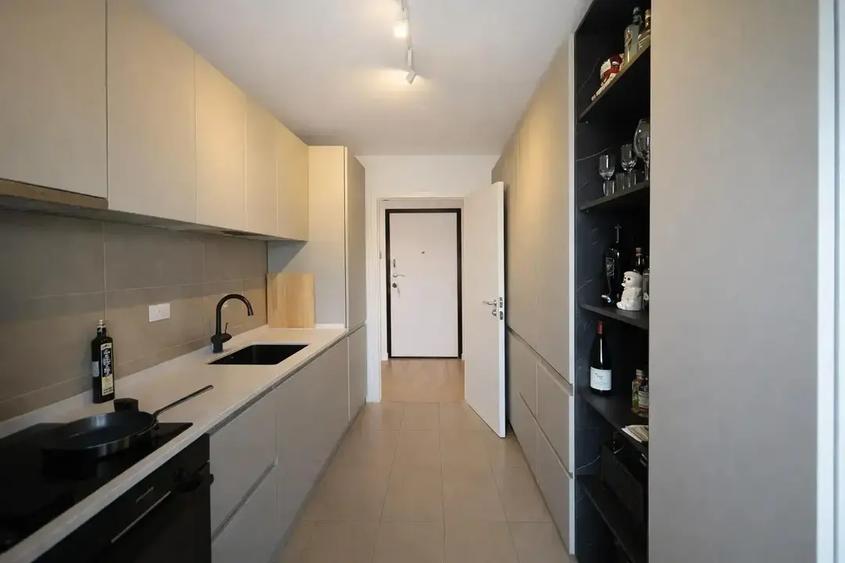 Apartament cu 3 camere decomandat în Domenii