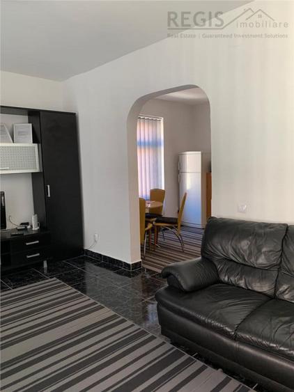 Apartament cu 2 camere semidecomandat în Centrul Istoric