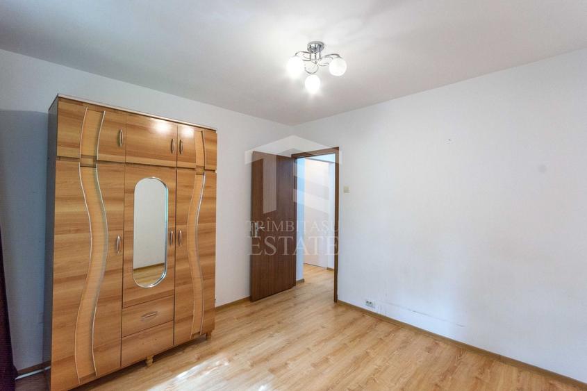 Apartament cu 3 camere semidecomandat, mobilat în Dristor