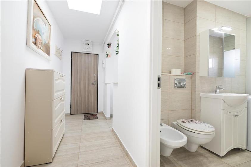 Apartament cu 2 camere nedecomandat în Central