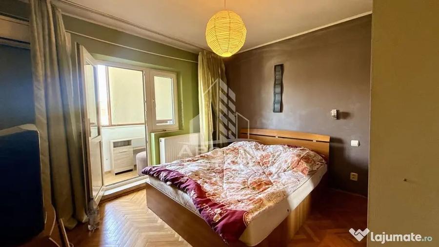 Apartament cu 3 camere decomandat în Central