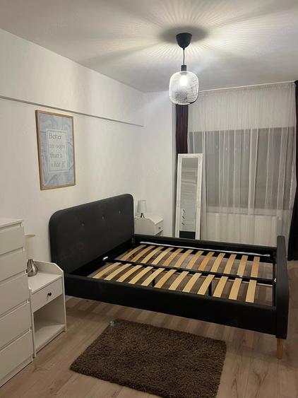 Apartament cu 2 camere semidecomandat în Ultimul leu