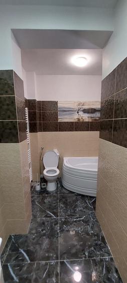 Apartament cu 3 camere decomandat în Sebastian