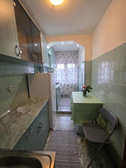 Garsonieră decomandată în Rogerius