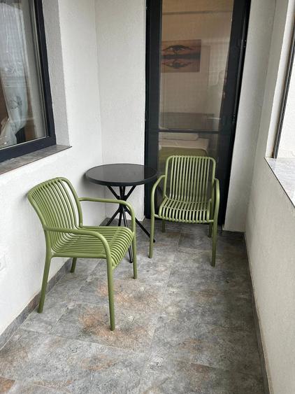 Apartament cu 3 camere semidecomandat în Nord