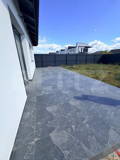 Casă individuală cu 5 camere cu Teren 500 Mp în Tărlungeni