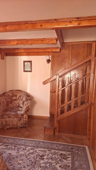 Casă cu 4 camere în Petros