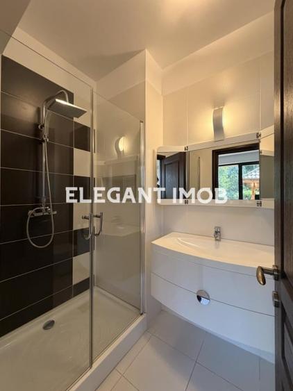 Casă individuală cu 7 camere cu Canalizare în Corbeanca