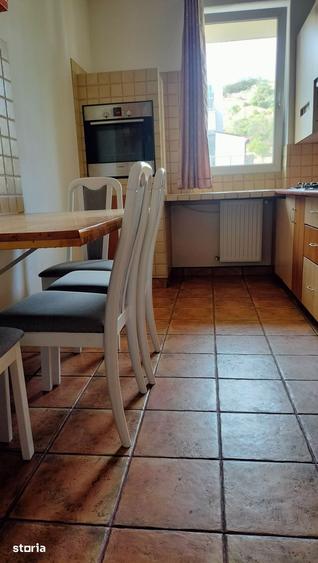 Apartament cu 2 camere decomandat în Gruia