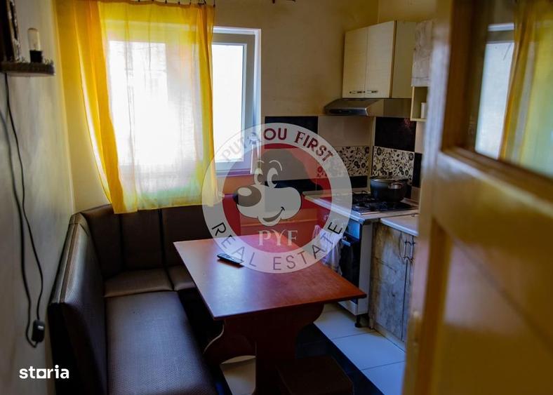 Apartament cu 7 camere semidecomandat în Romană