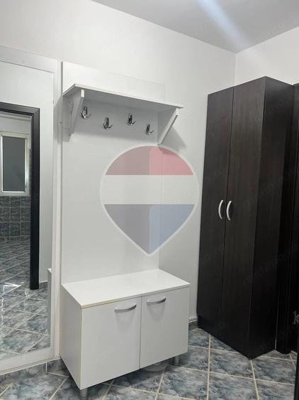 Apartament cu 2 camere semidecomandat în Cina