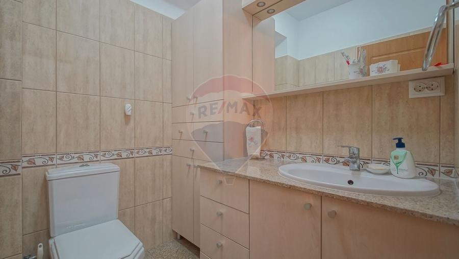 Duplex cu 6 camere cu Teren 530 Mp în Noua