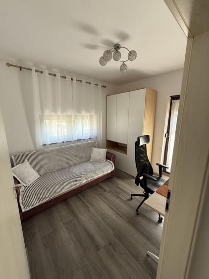 Apartament cu 2 camere decomandat în Dumbrăvița