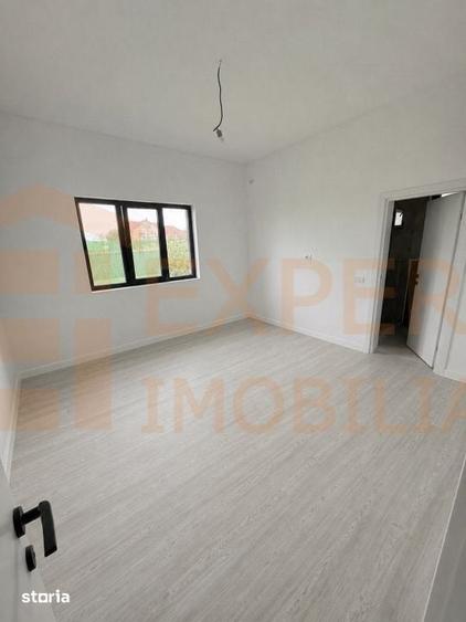 Casă cu 4 camere cu Teren 398 Mp în Central