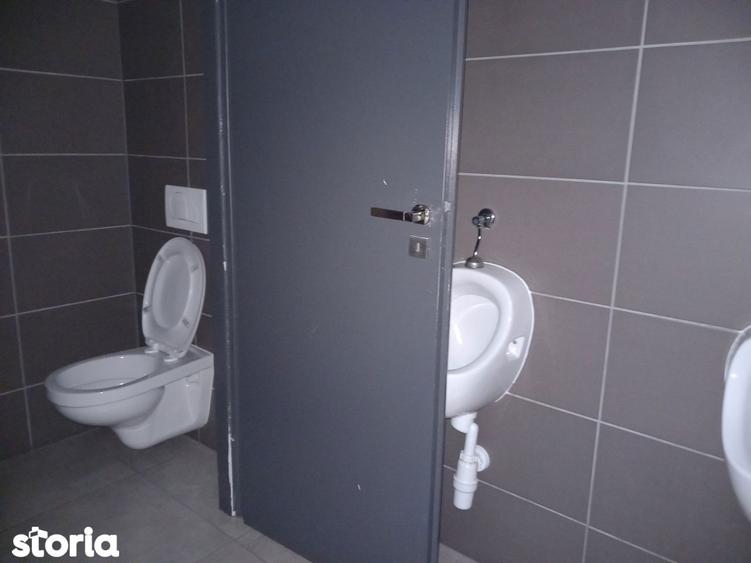 Spațiu comercial, de 148 mp, în Traian